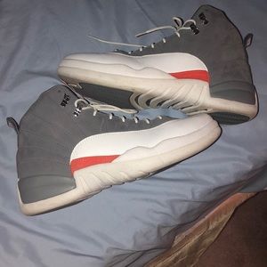 Air Jordan 12